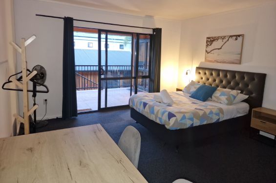 Deluxe Twin Studio - entrance